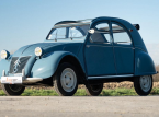 &Eta; Citro&euml;n &epsilon;&pi;&alpha;&nu;&alpha;&phi;έ&rho;&epsilon;&iota; &epsilon;&pi;ί&sigma;&eta;&mu;&alpha; &tau;&omicron; &epsilon;&mu;&beta;&lambda;&eta;&mu;&alpha;&tau;&iota;&kappa;ό 2CV