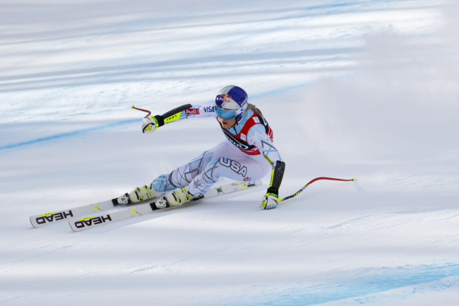 Η Lindsey Vonn υφίσταται σοβαρή πτώση μία εβδομάδα μετά τη ρήξη πρόσθιου χιαστού στους Χειμερινούς Ολυμπιακούς Αγώνες