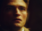 &Omicron; Robert Pattinson &mu;&alpha;&sigmaf; &epsilon;&upsilon;&lambda;&omicron;&gamma;&epsilon;ί &mu;&epsilon; &mu;&iota;&alpha; ά&lambda;&lambda;&eta; &alpha;&sigma;&tau;&epsilon;ί&alpha; &phi;&omega;&nu;&omicron;ύ&lambda;&alpha; &sigma;&tau;&omicron; &tau;&rho;έ&iota;&lambda;&epsilon;&rho; Primetime 